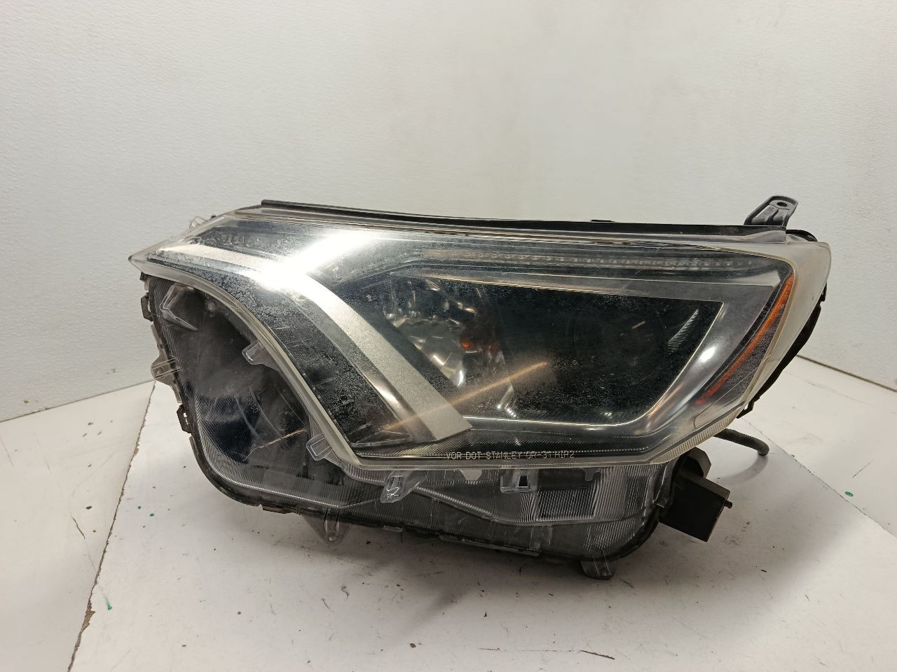 2016 Toyota RAV4 Headlamp Assembly