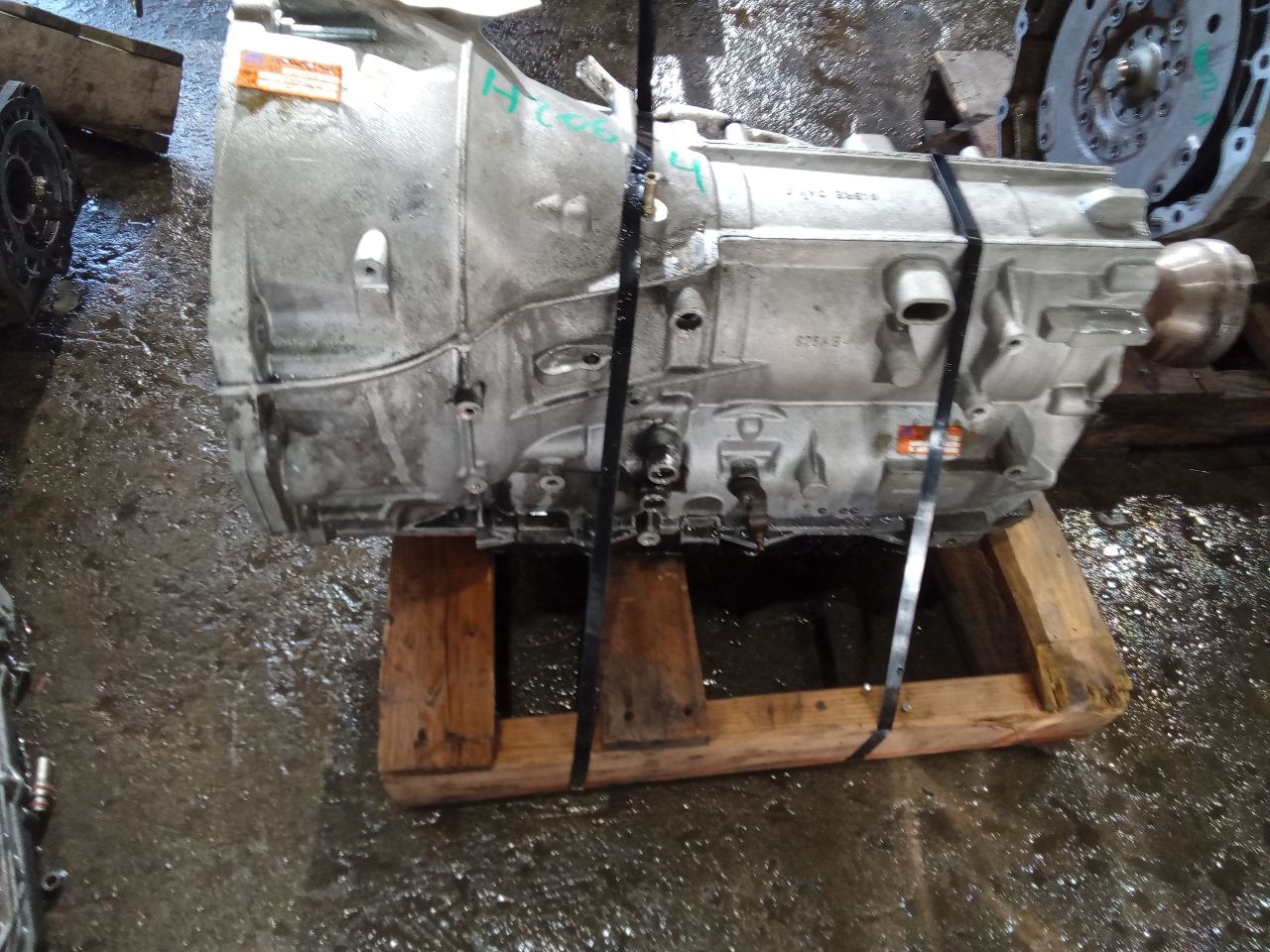 Part image 3