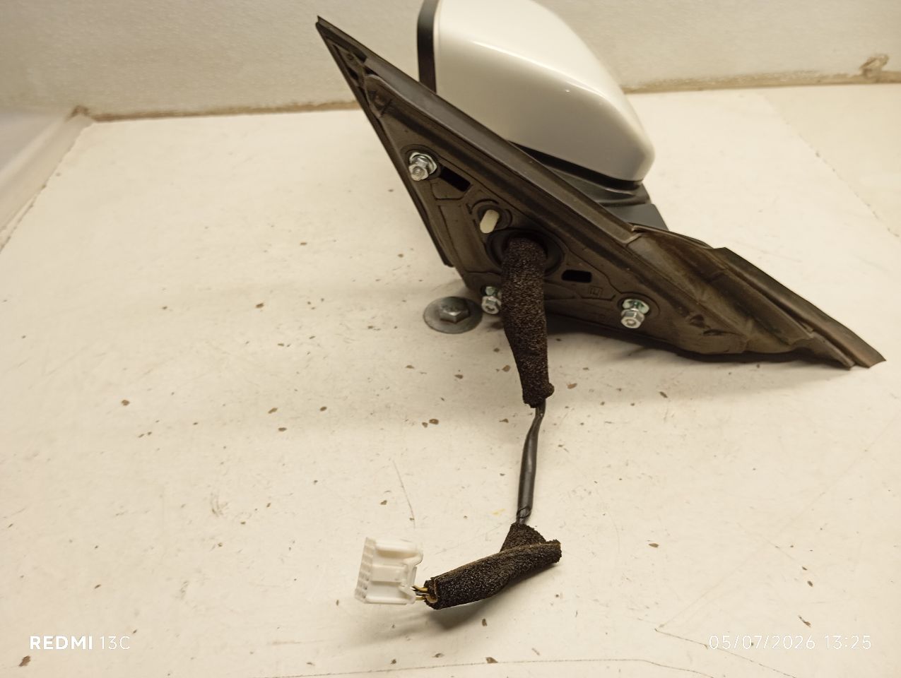 Part image 3