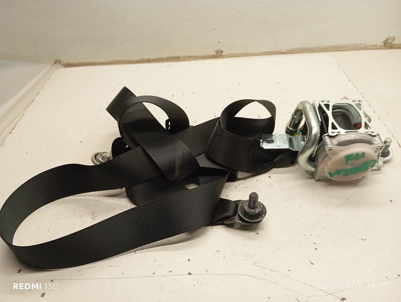 Used 2016 Honda CIVIC retractor - Stock #H20652