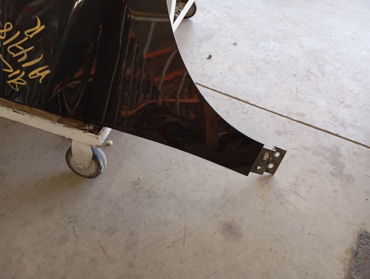 Part image 3