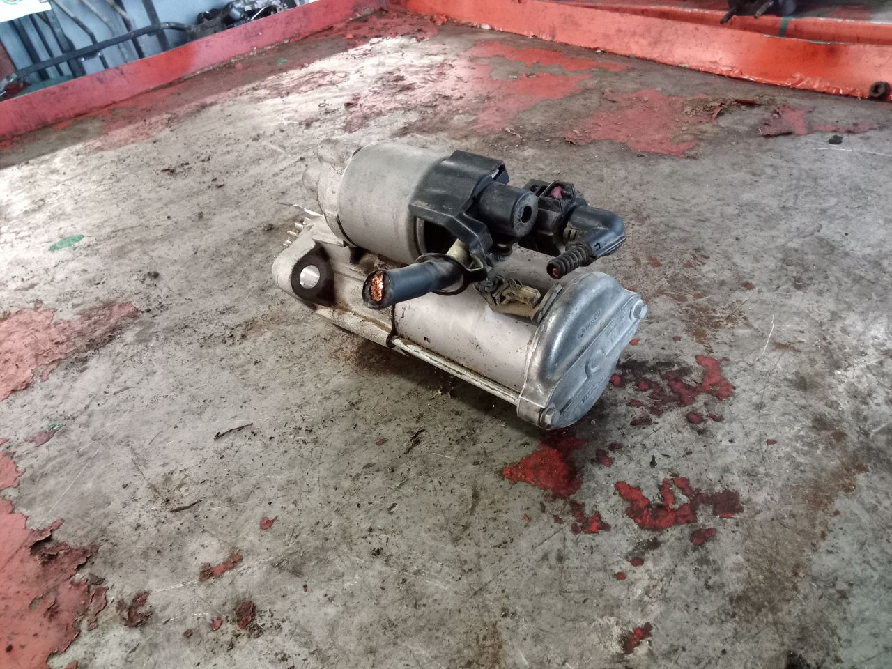 Part image 3