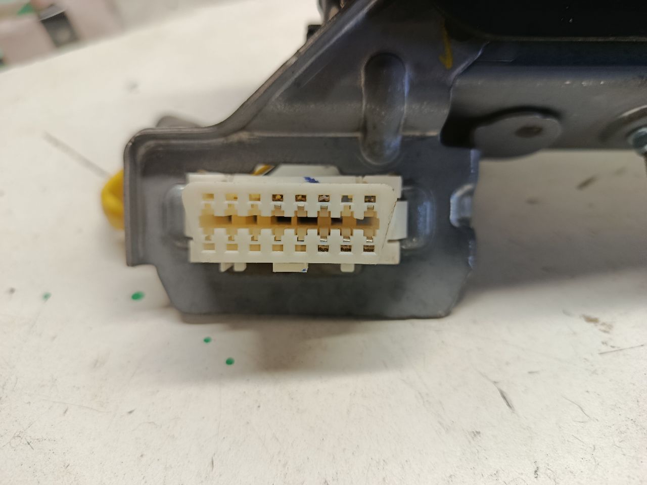 Part image 3