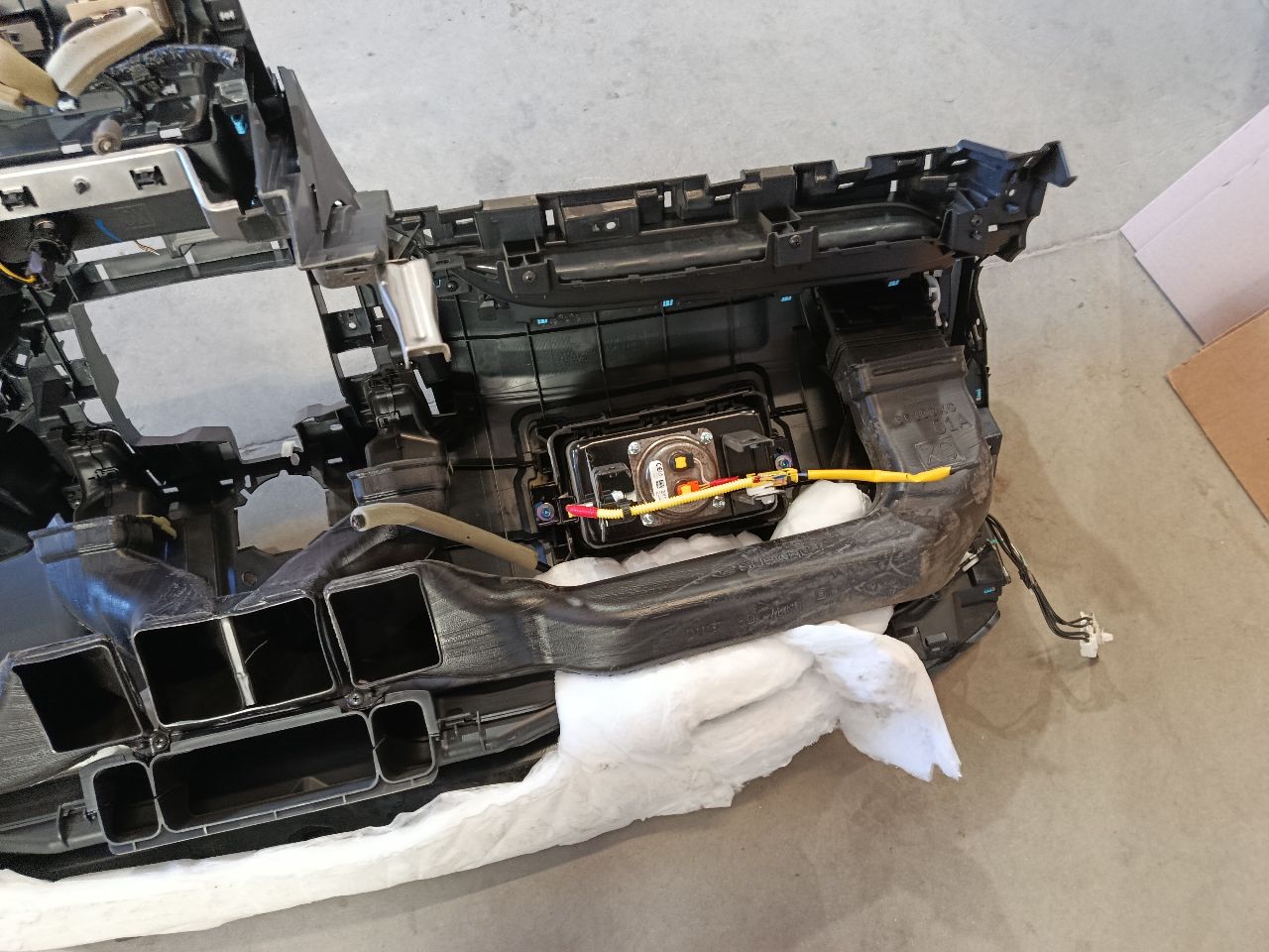 Part image 7