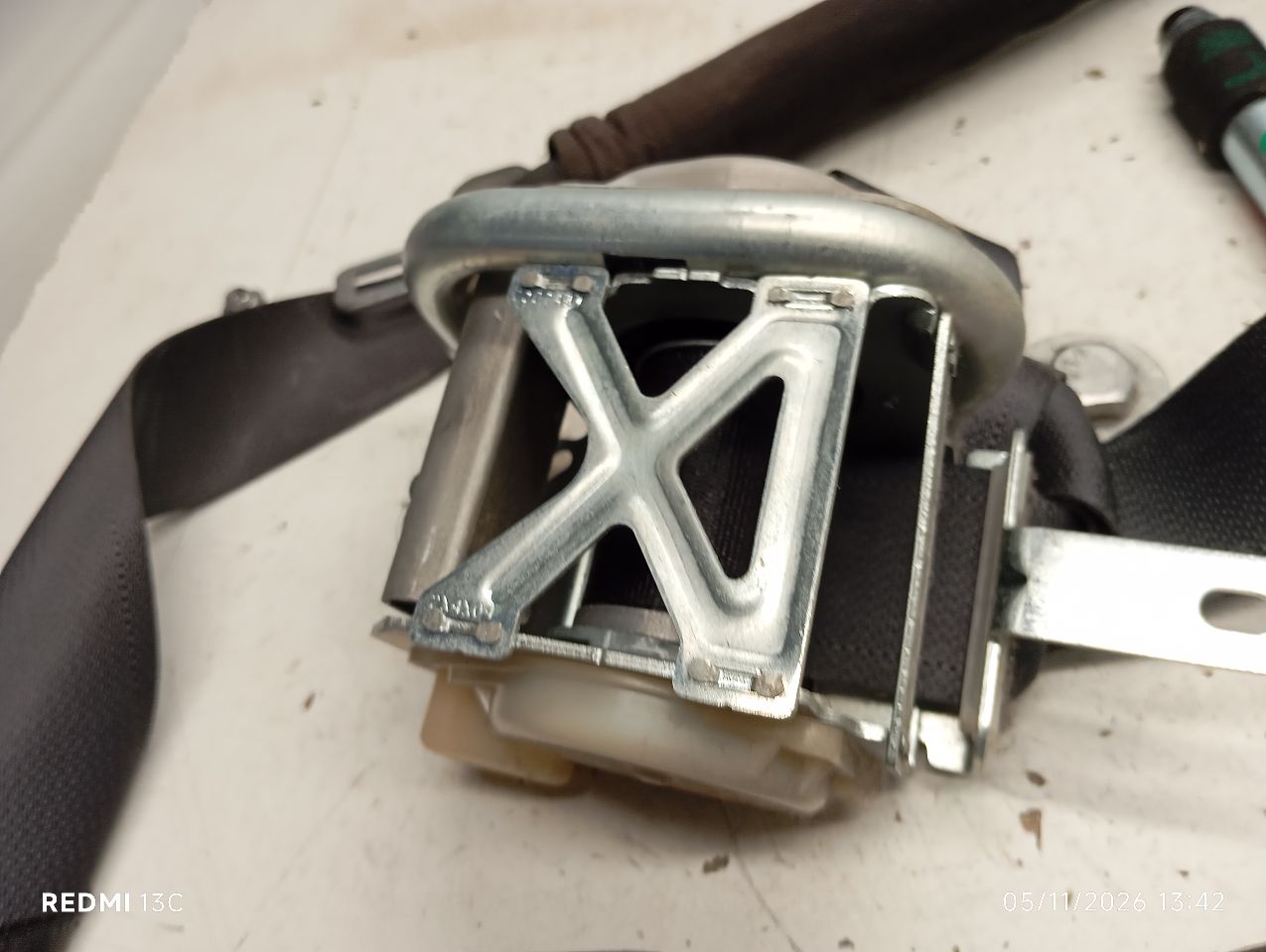 Part image 3