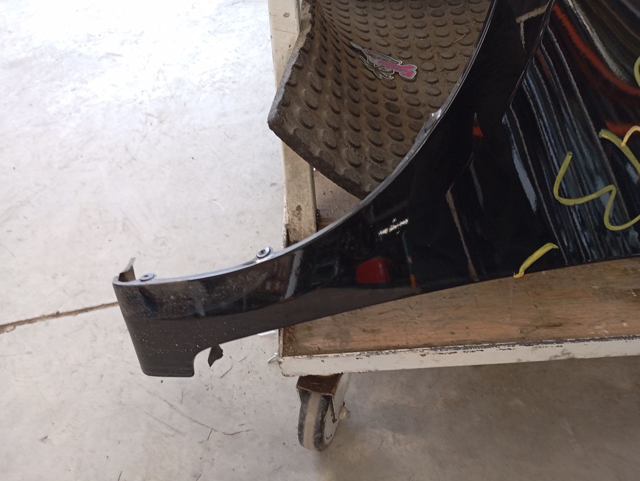 Part image 4