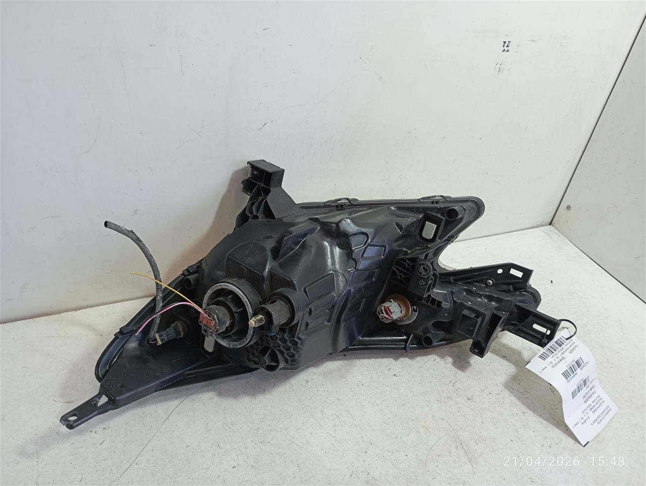 2015 Nissan VERSA Headlamp Assembly