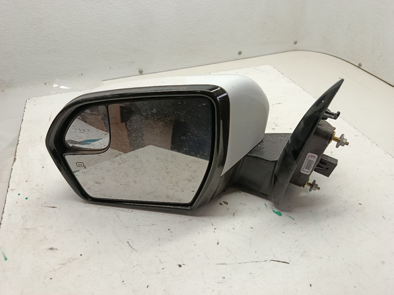 Part image 1