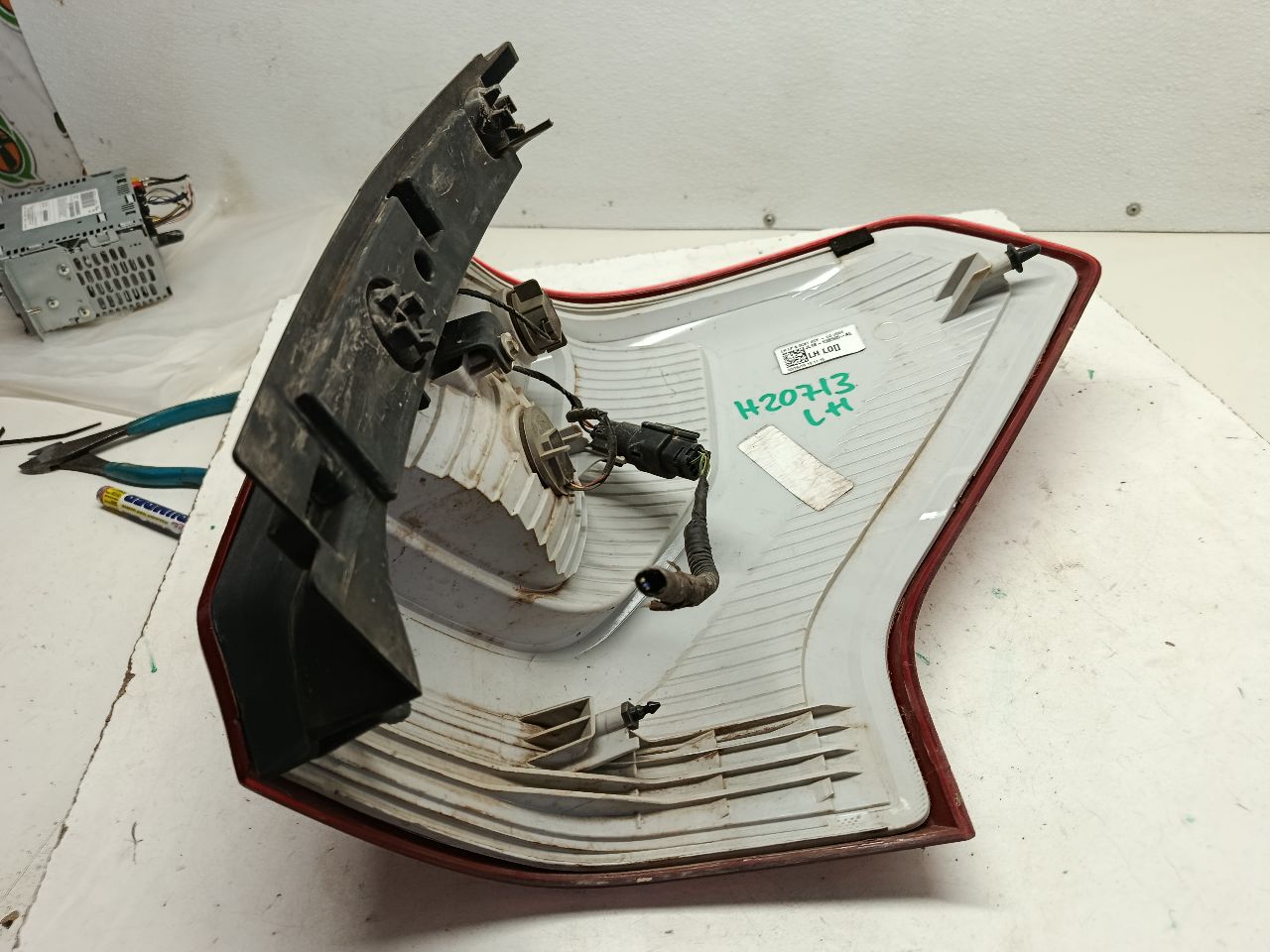 Part image 3