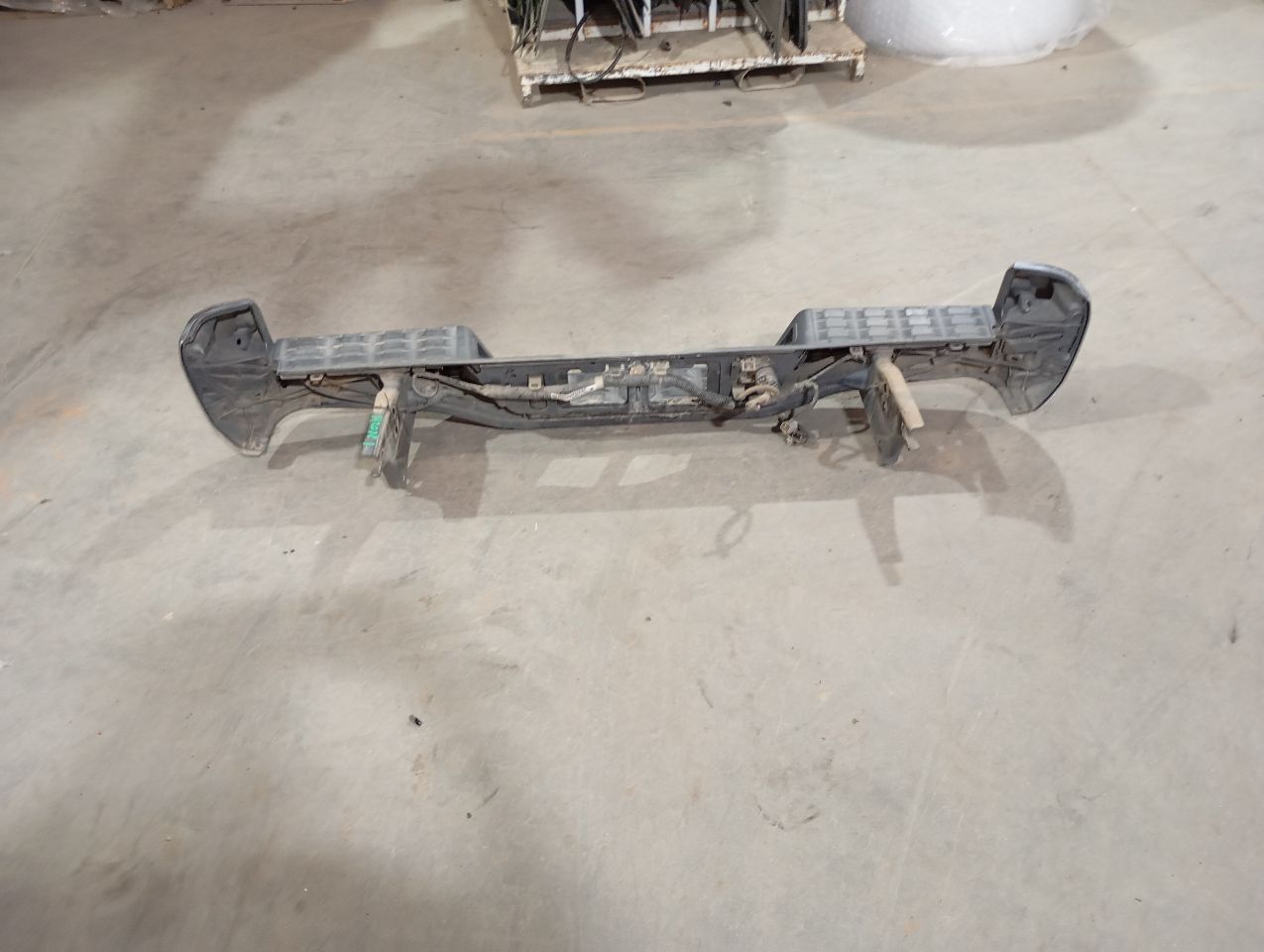 Part image 3