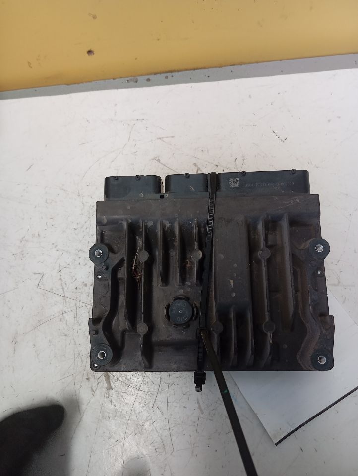 Part image 4