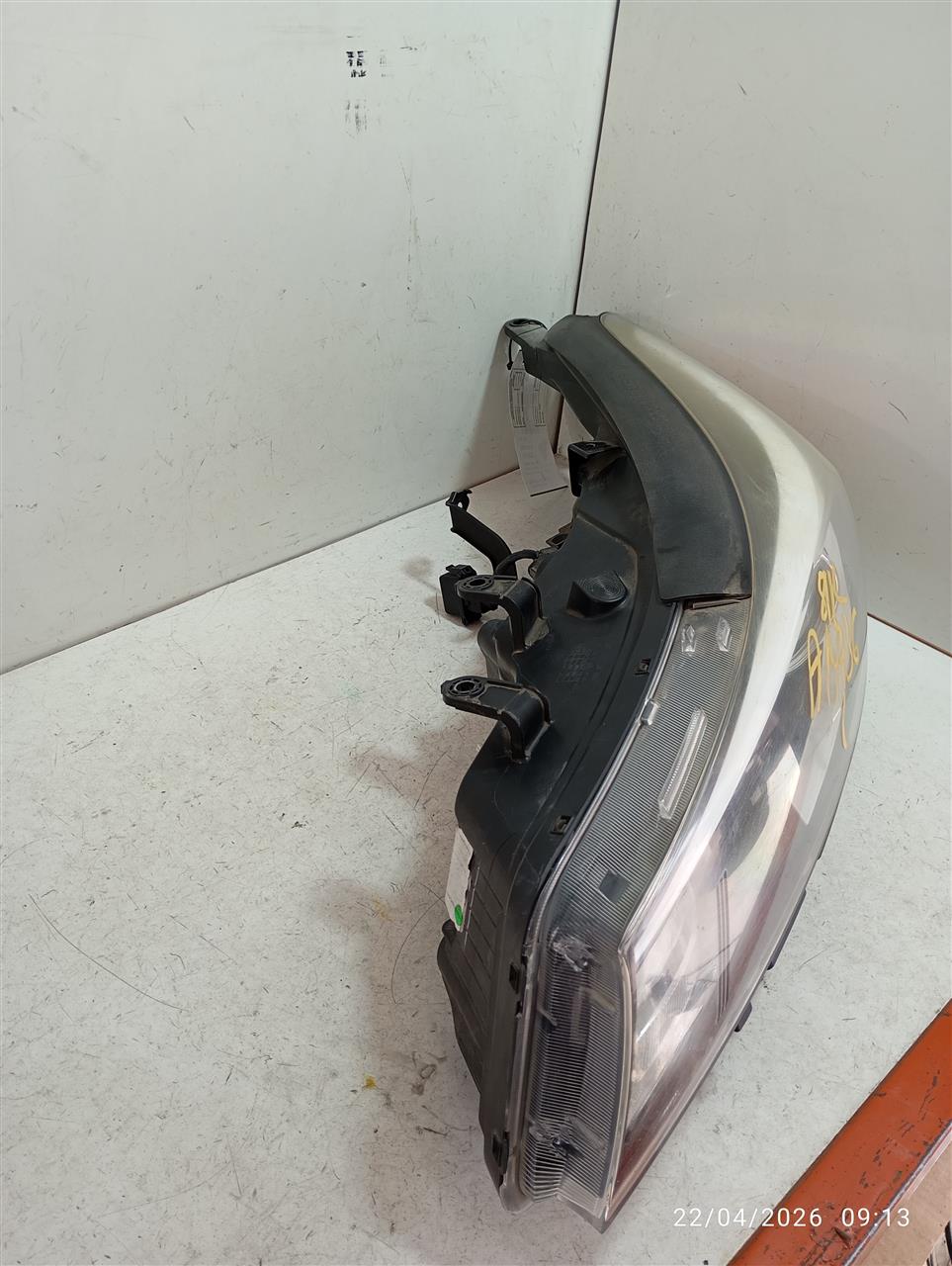 Part image 3