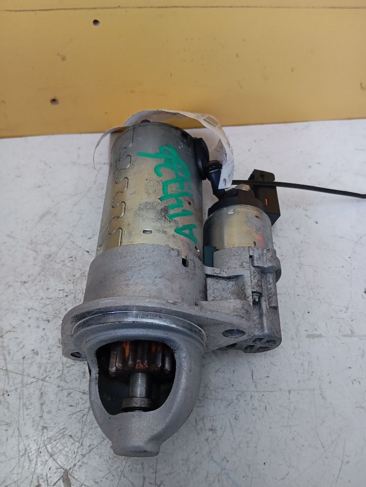 Part image 3