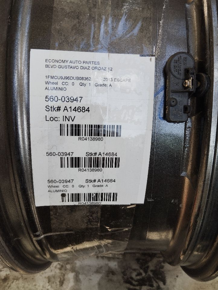 2013 Ford ESCAPE Wheel