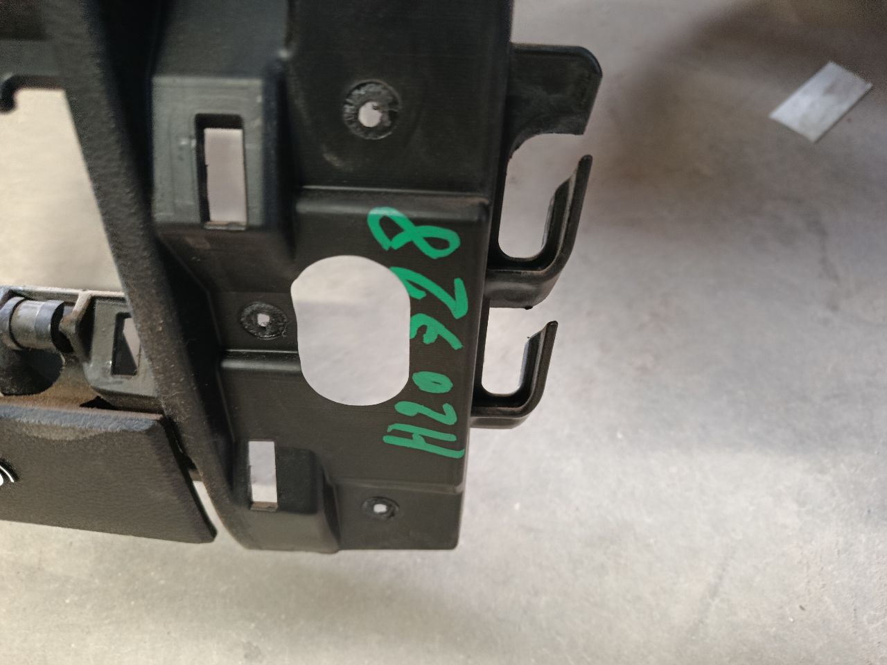 Part image 2
