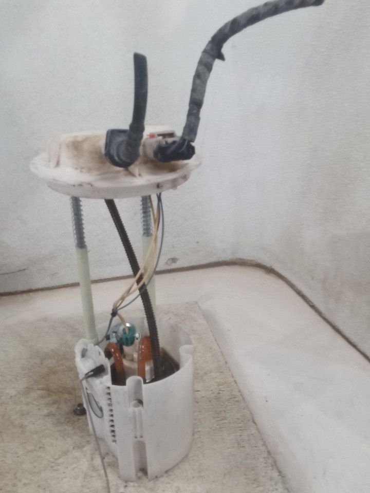 Part image 9