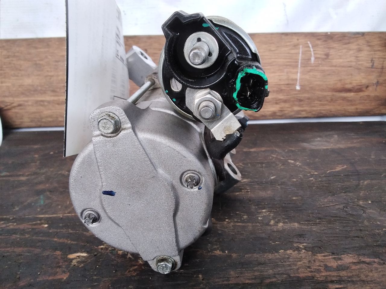 Part image 4