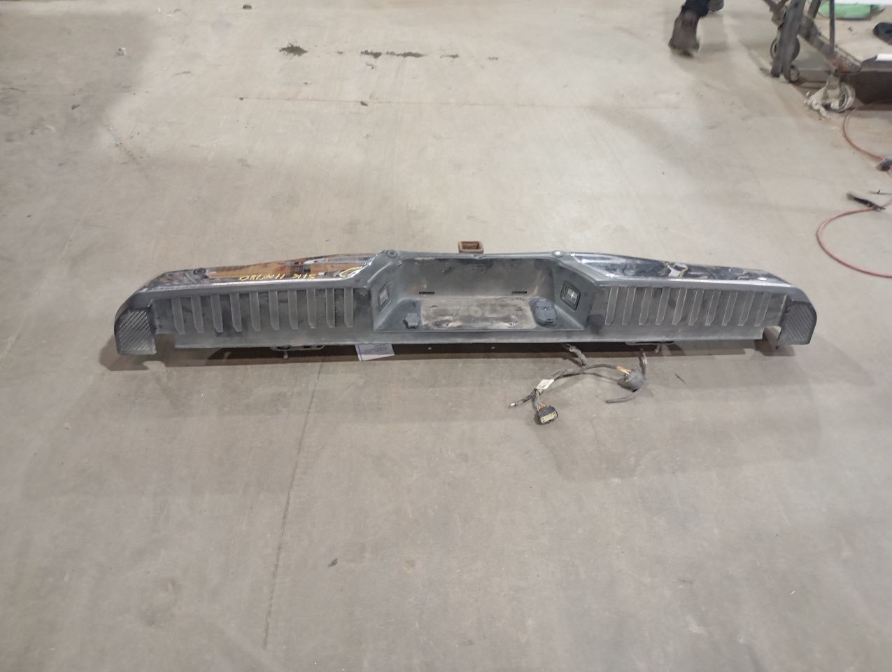 Part image 4