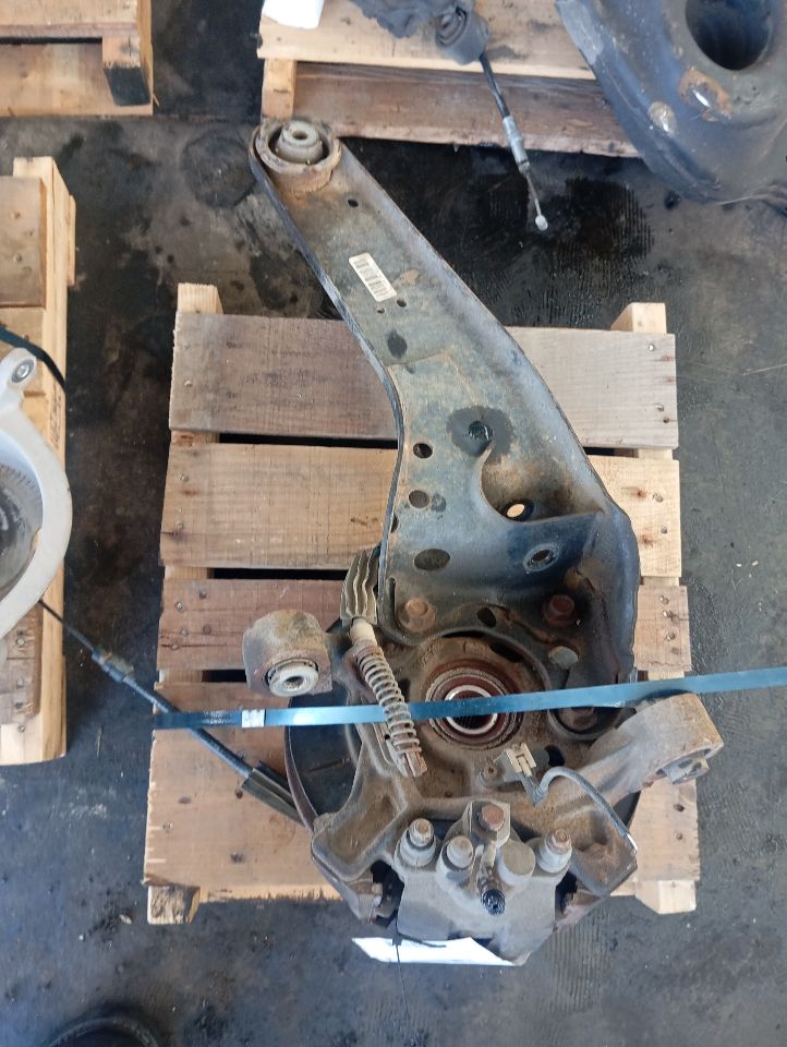 2009 Ford EXPLORER Rear Knuckle/Stub