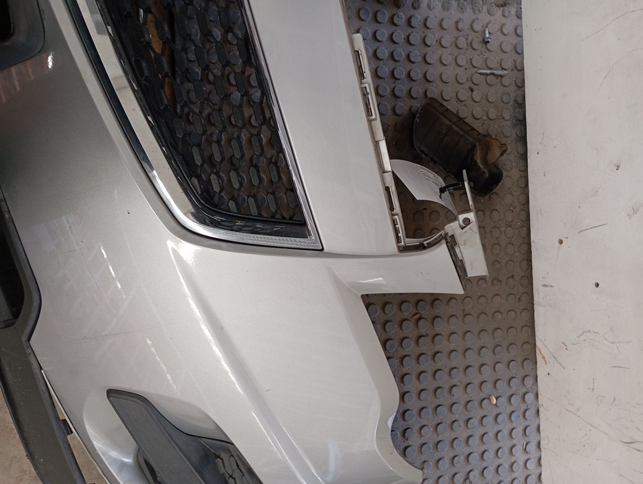 Part image 9