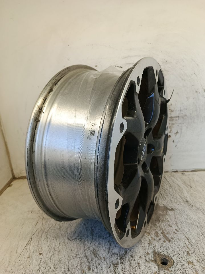 Part image 3