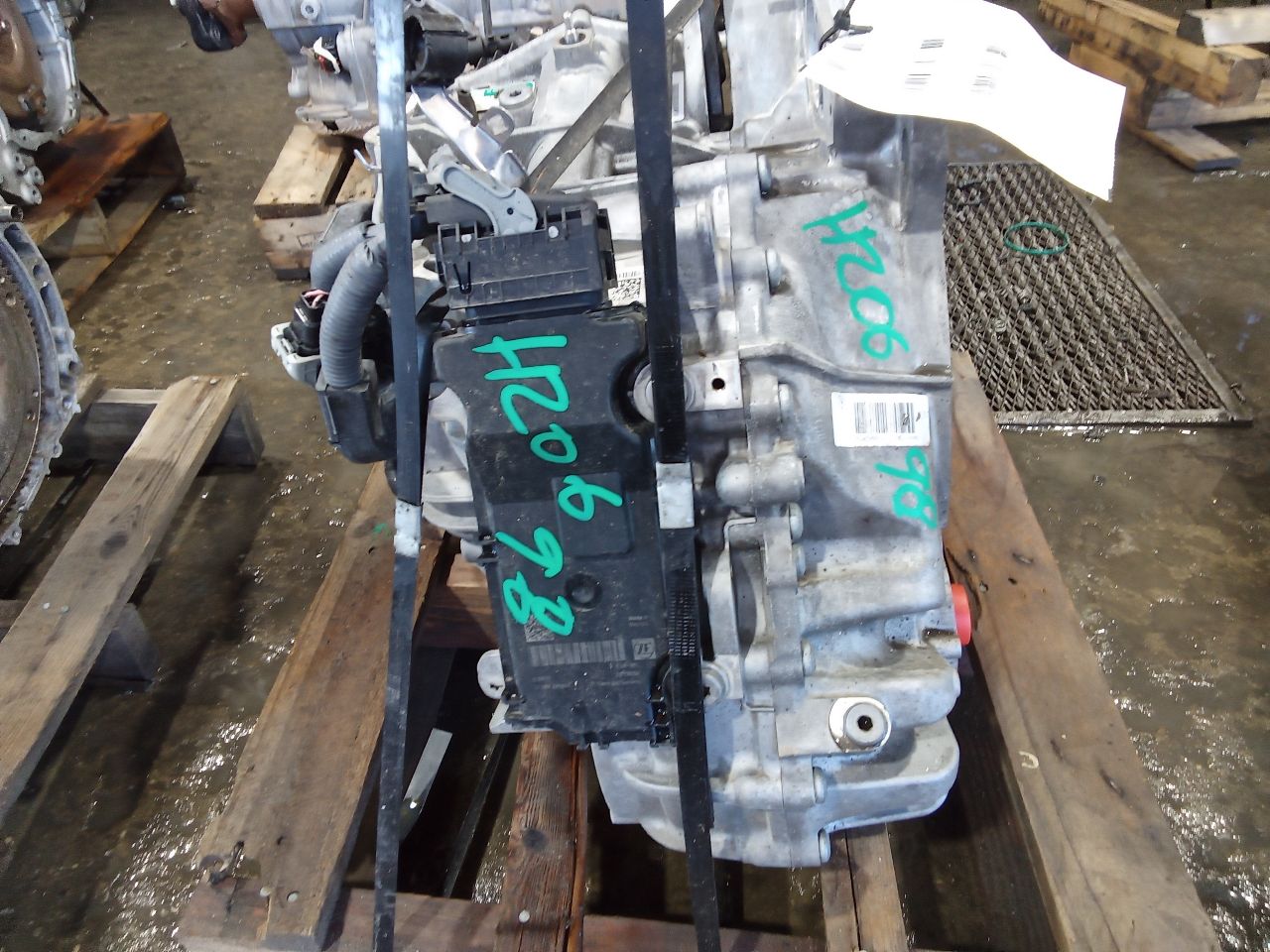 Part image 3