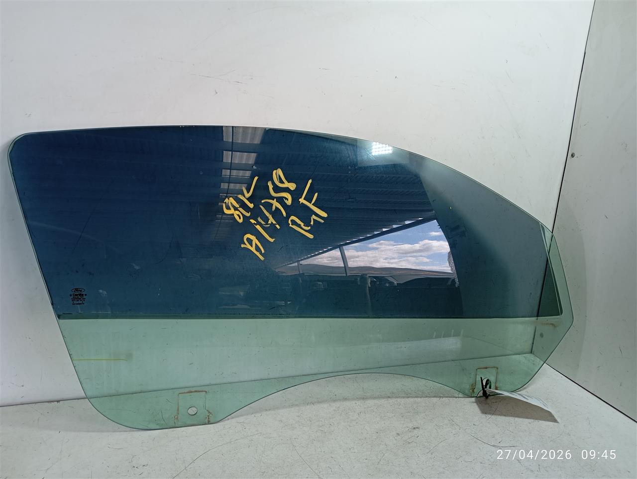 2006 Ford MUSTANG Door Glass, Front
