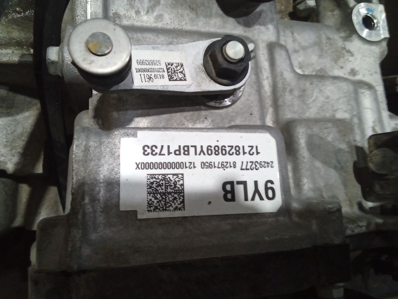 Part image 4