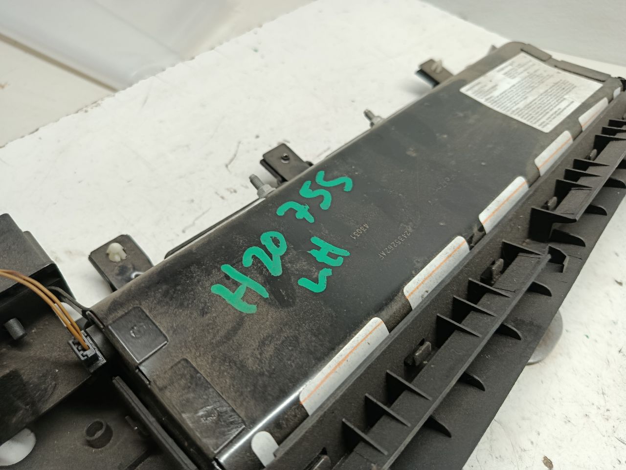 Part image 3