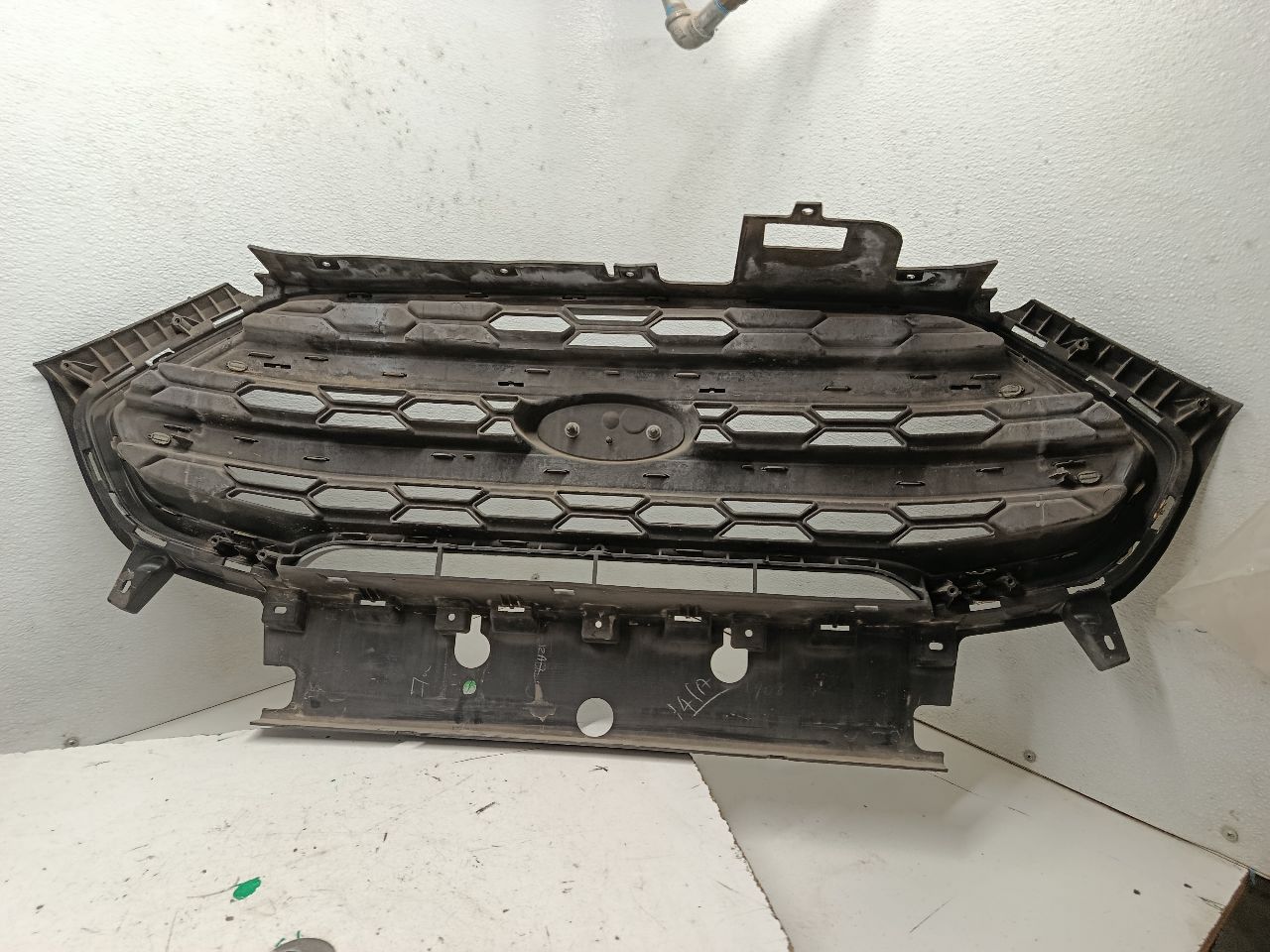 Part image 3