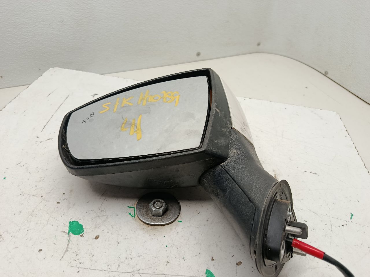 Part image 3