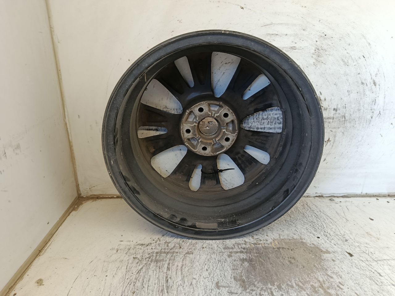 Part image 3