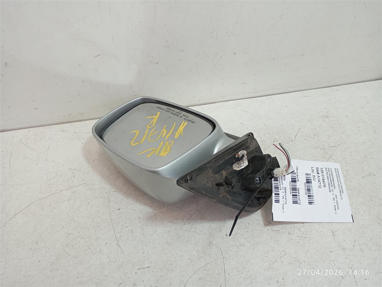 2011 General Motors CANYON Side View Mirror