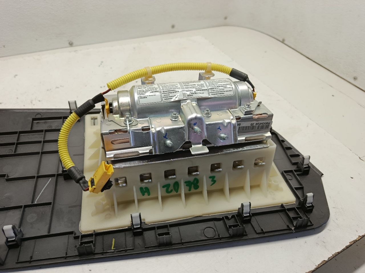 Part image 3