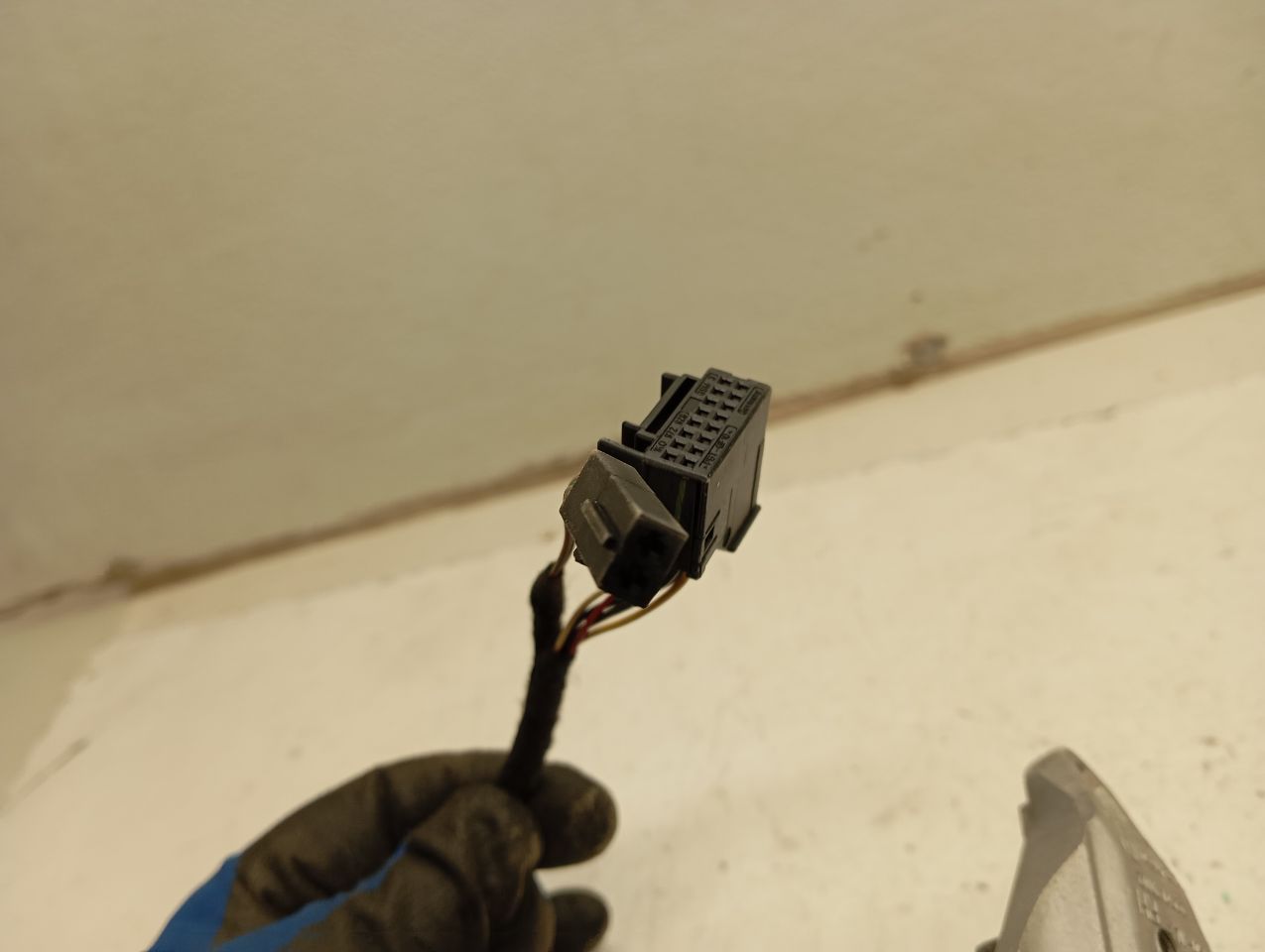 Part image 6