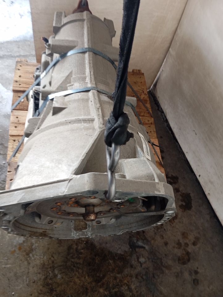 Part image 8