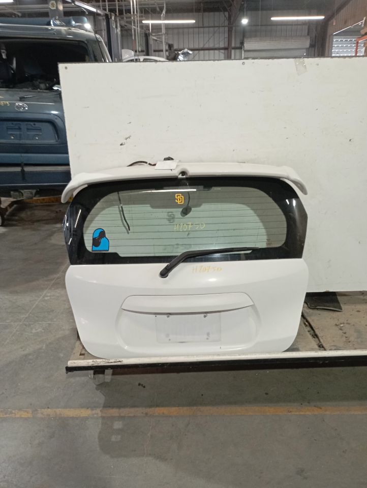 Part image 3