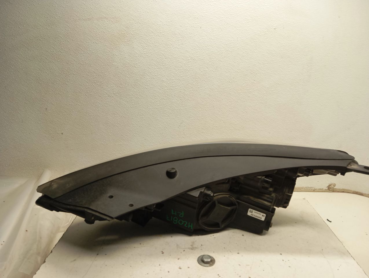 Part image 3
