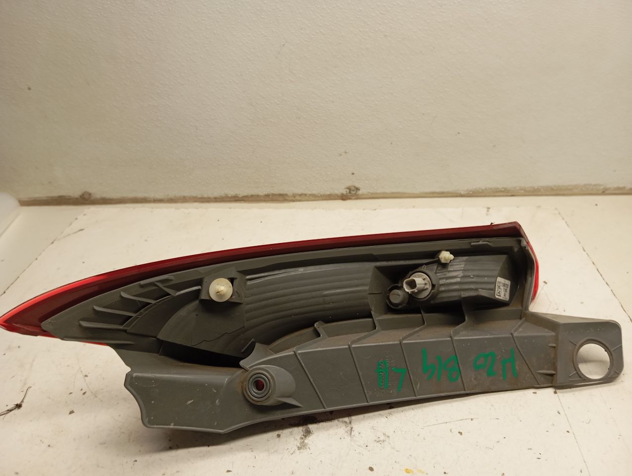 Part image 3