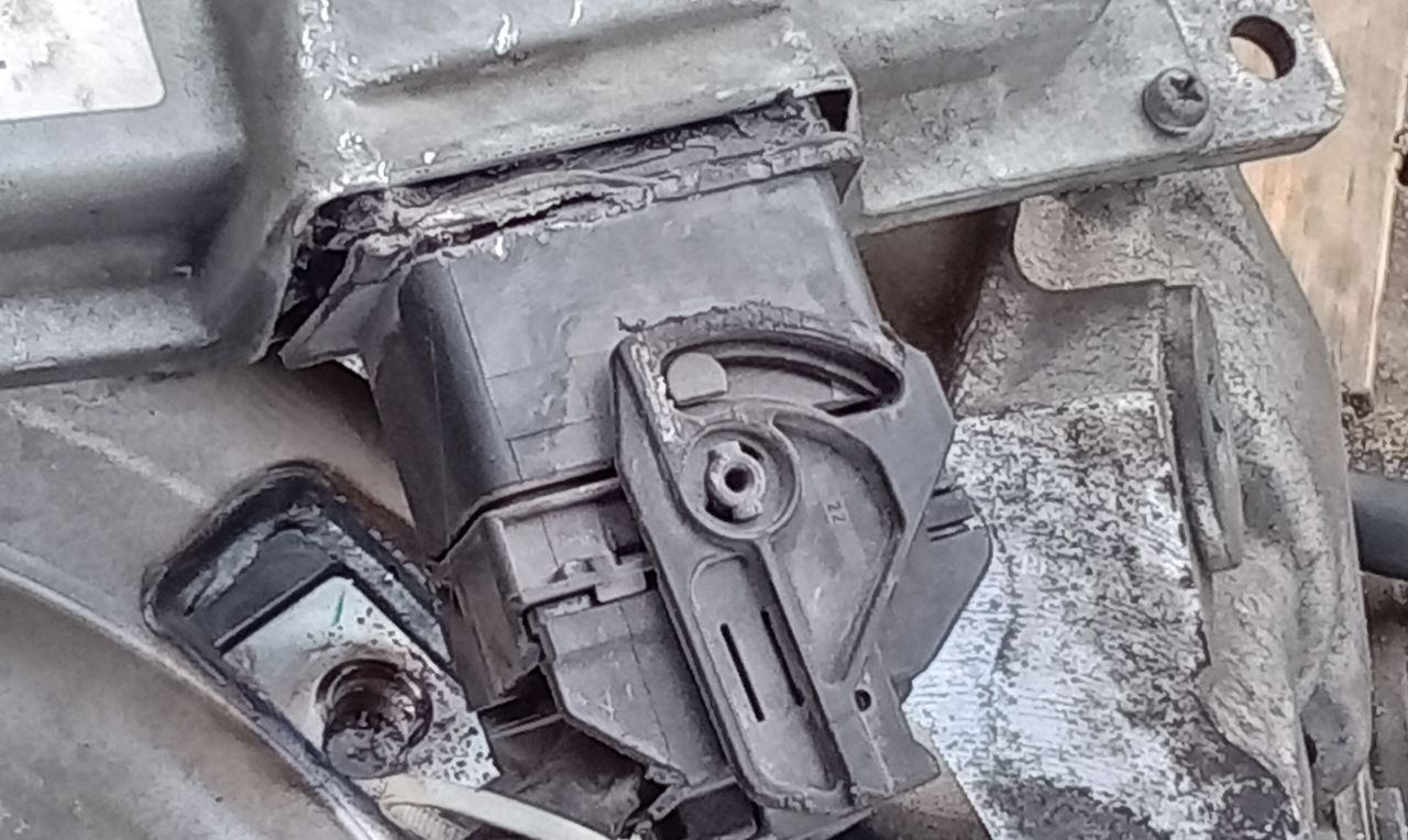 Part image 8