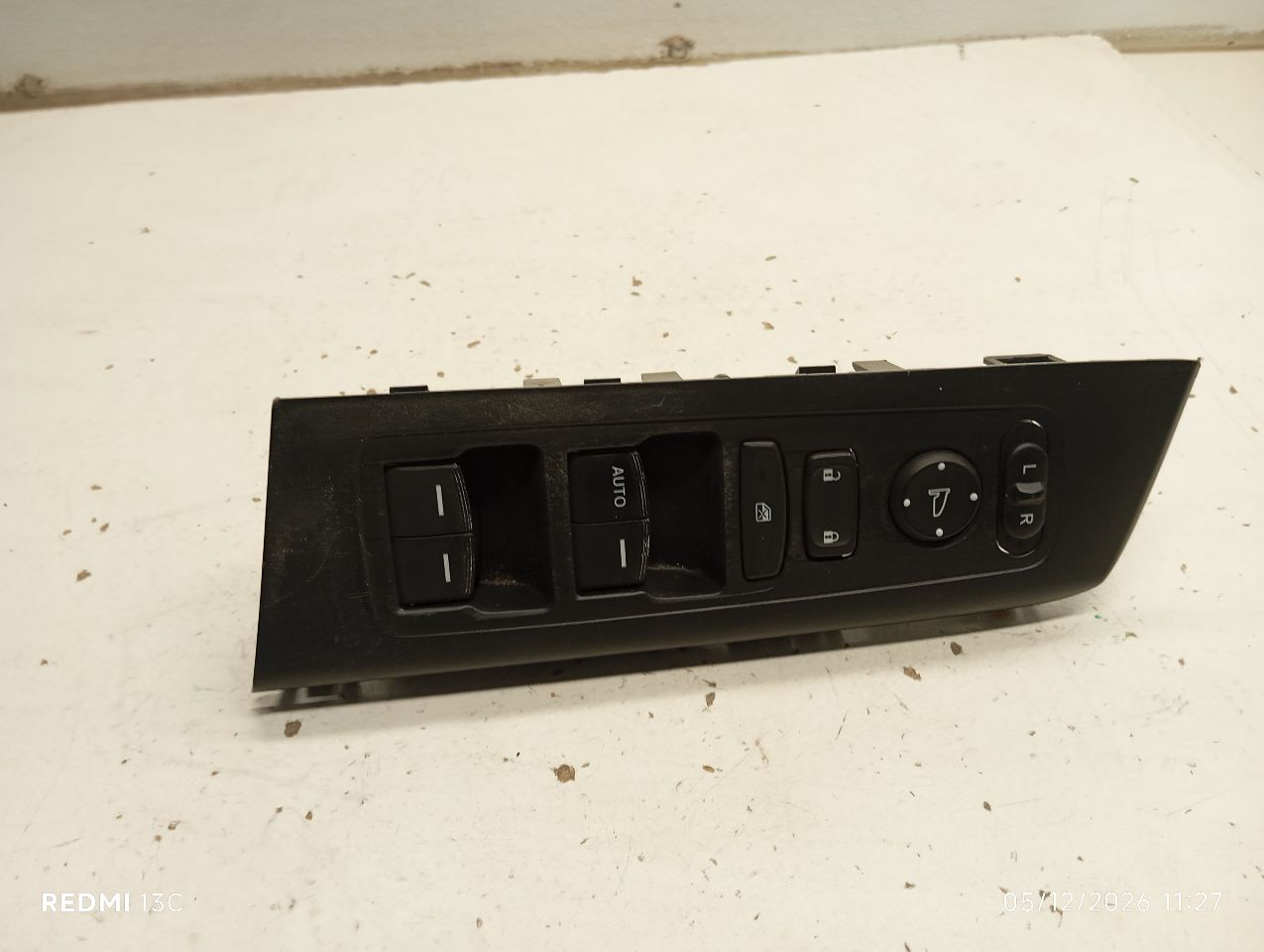Part image 1