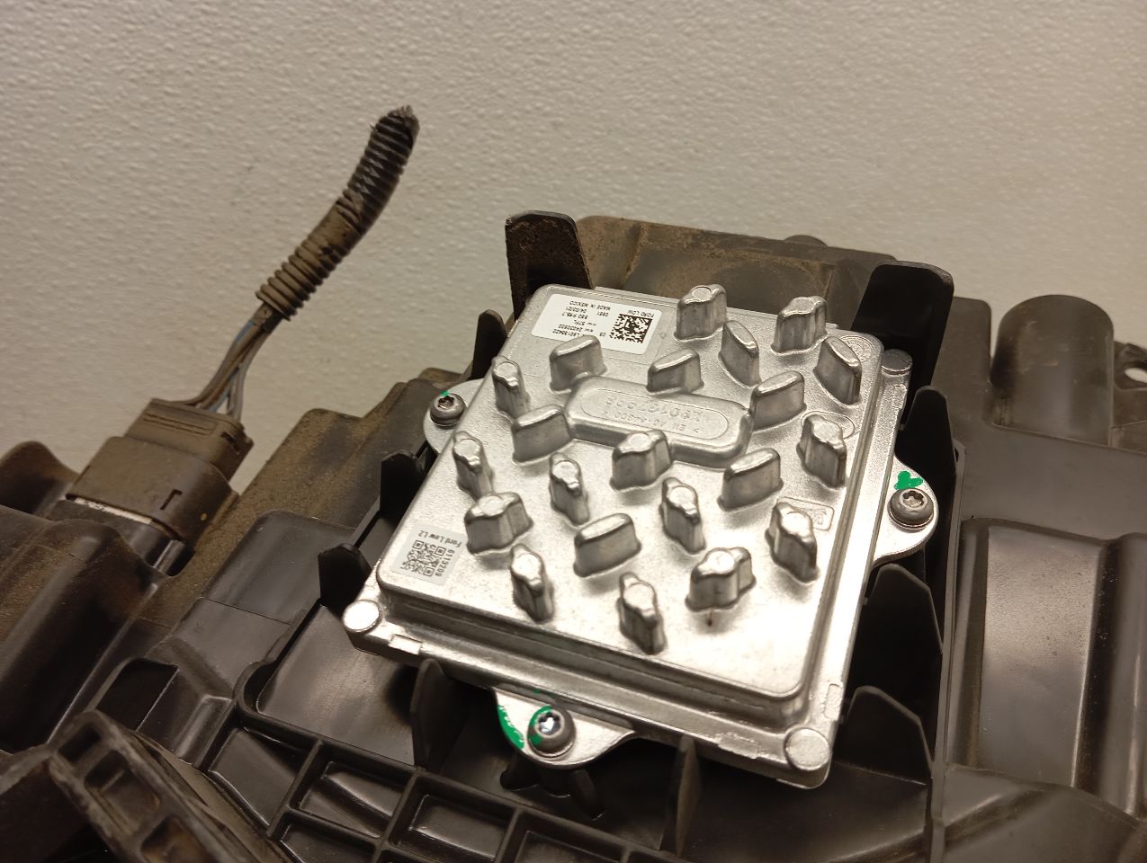 Part image 7