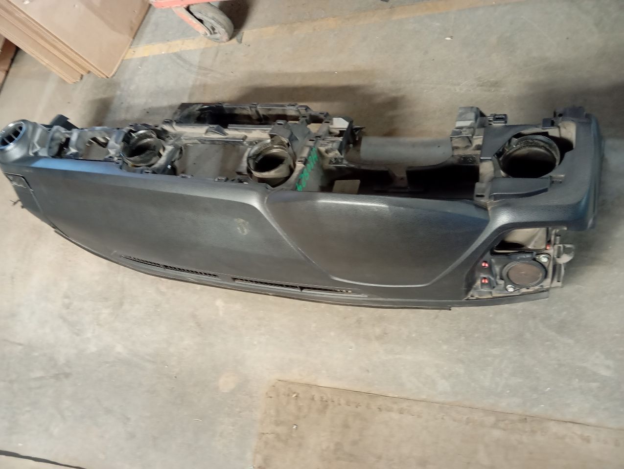 Part image 3