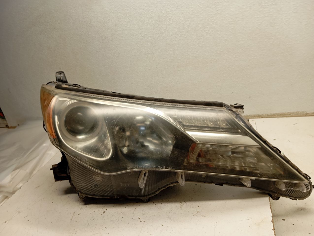2013 Toyota RAV4 Headlamp Assembly