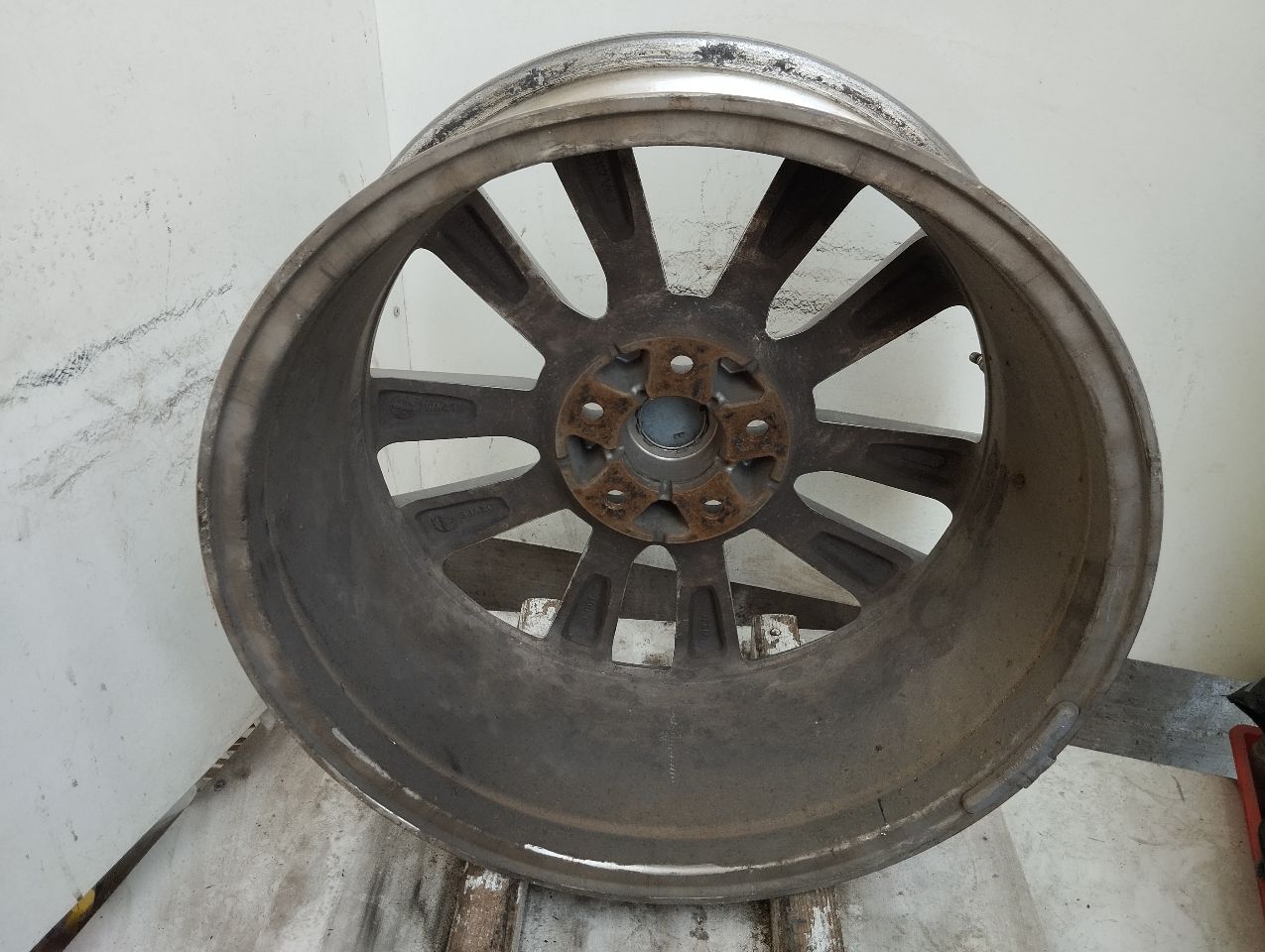 Part image 3