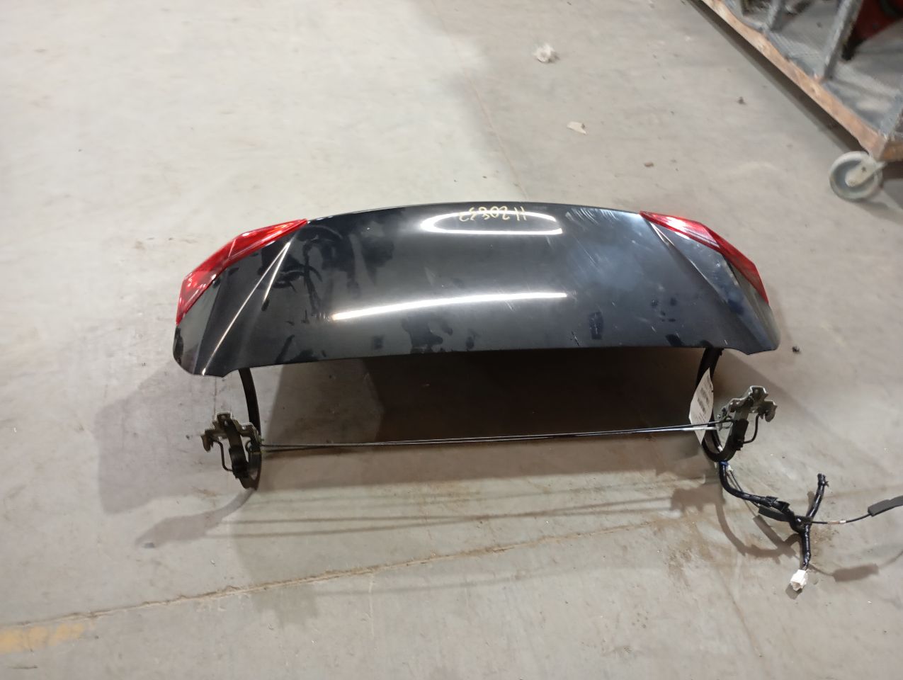 Part image 4