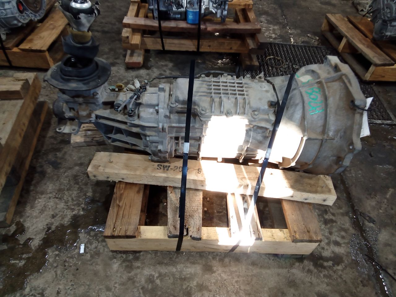 Part image 3