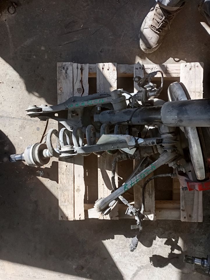 Part image 4