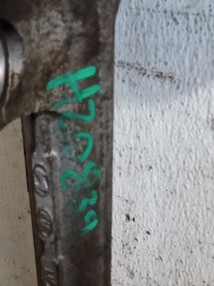 Part image 9