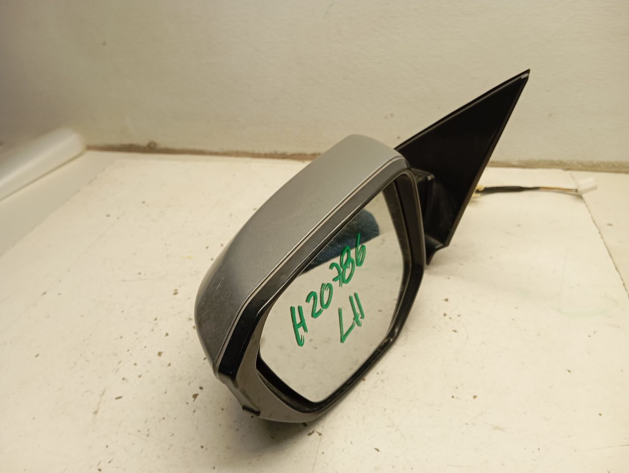 Part image 4